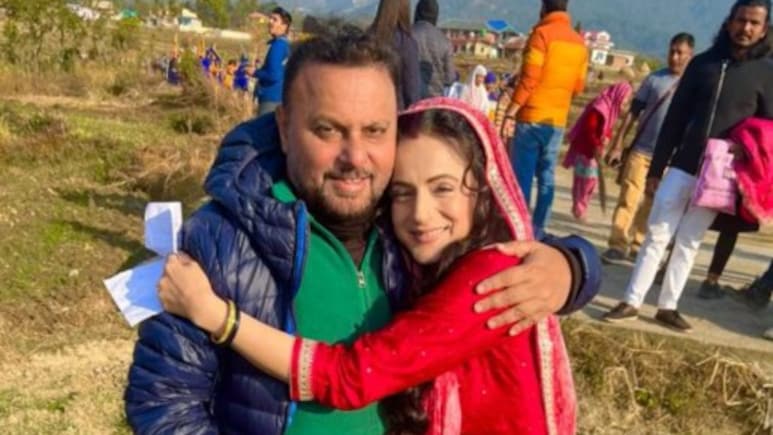 Ameesha Patel And Anil Sharma End Their Feud, Director Shares <i>Gadar 3</i> Update