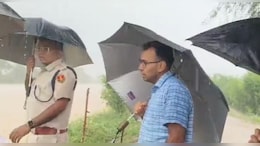 उफान पर घग्घर नदी, छुट्टी पर गए कर्मचार&zwj;ियों को वापस बुलाया; हाई अलर्ट पर प्रशासन