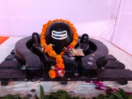 Sawan Last Somwar 2025: सावन का अंतिम सोमवार आज, दुर्लभ योग में करें महादेव की पूजा, मिलेगा विशेष फल Sawan Last Somwar 2025: सावन का अंतिम सोमवार आज, दुर्लभ योग में करें महादेव की पूजा, मिलेगा विशेष फल