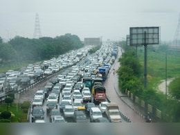 Delhi Traffic Updates: सुबह की बारिश धीमी हुई दिल्ली-एनसीआर की रफ्तार, जलभराव से यातायात प्रभावित Delhi Traffic Updates: सुबह की बारिश धीमी हुई दिल्ली-एनसीआर की रफ्तार, जलभराव से यातायात प्रभावित