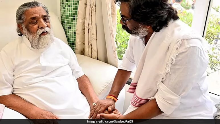 "Your Dream, Now My Promise": Hemant Soren's Emotional Note For 'Dishom Guru'