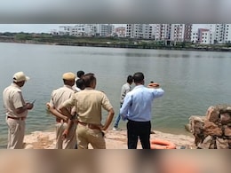 "रीट का प्रेशर सहन नहीं हो रहा, पापा-मम्मी माफ करना"; सुसाइड नोट लिखकर छात्र ने ताल में लगा दी छलांग "रीट का प्रेशर सहन नहीं हो रहा, पापा-मम्मी माफ करना"; सुसाइड नोट लिखकर छात्र ने ताल में लगा दी छलांग