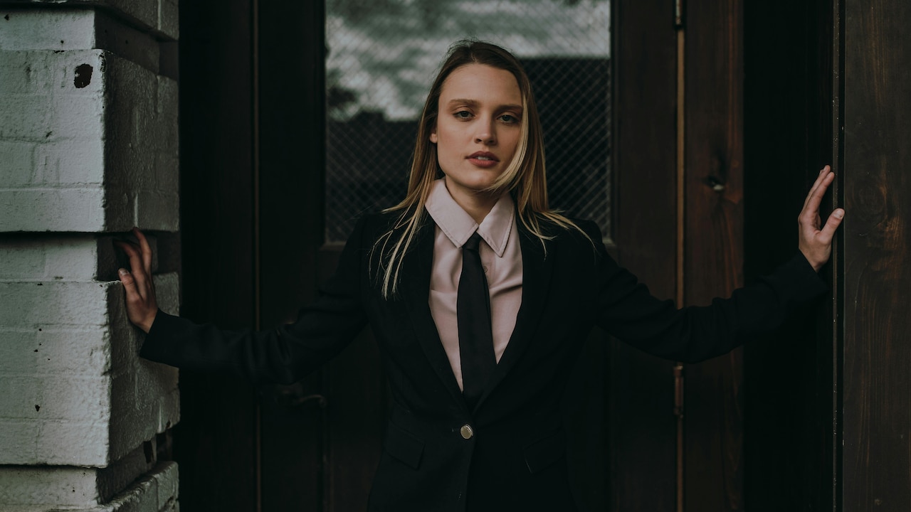 Modern workwear essentials designed for comfort, confidence, and versatility.