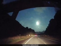 Fireball Lights Up Night Sky In Japan Fireball Lights Up Night Sky In Japan