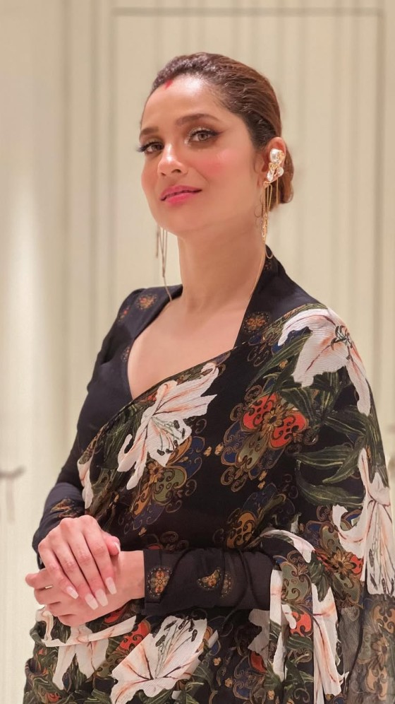 Siri Play, 'Desi Girl'! Ankita Lokhande Stuns in a Saree