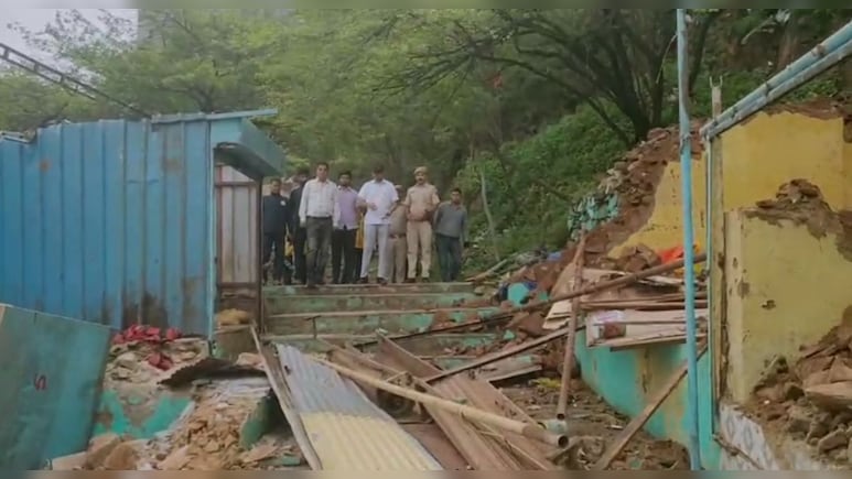 Rajasthan: अजमेर में 250 अवैध कब्जे को हटाया, अब तक 50 से ज्यादा बांग्लादेशी को किया डिटेन Rajasthan: अजमेर में 250 अवैध कब्जे को हटाया, अब तक 50 से ज्यादा बांग्लादेशी को किया डिटेन