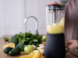 Does Grinding Or Blending Food Destroy Its Nutrients? An Expert Weighs In Does Grinding Or Blending Food Destroy Its Nutrients? An Expert Weighs In