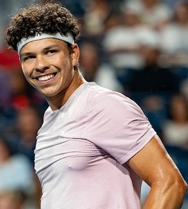 Ben Shelton Defeats Taylor Fritz In An All-American Semifinal In Toronto