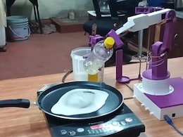 Watch: Bengaluru Engineer Builds Robot That Makes Crispy Dosas Automatically Watch: Bengaluru Engineer Builds Robot That Makes Crispy Dosas Automatically