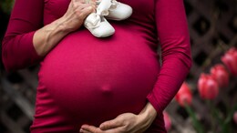 Early Puberty, Childbirth Linked To Faster Ageing, High Diabetes Risk: Study