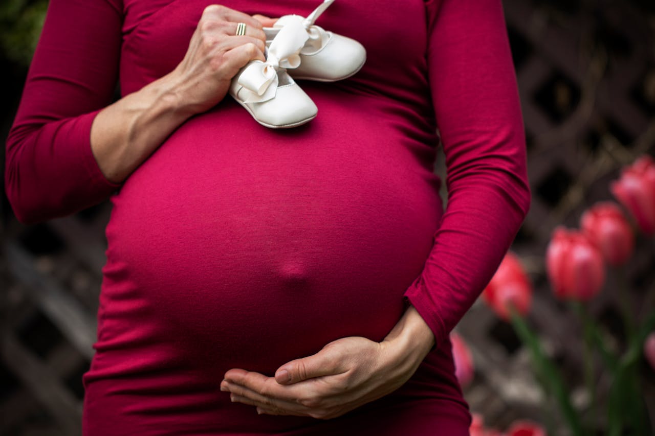 Early Puberty, Childbirth Linked To Faster Ageing, High Diabetes Risk: Study
