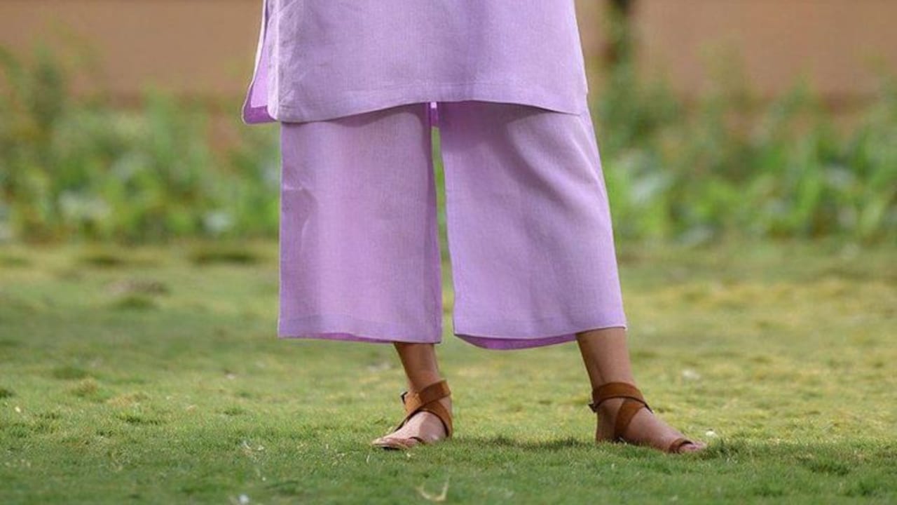 How To Pick A Palazzo Length That Works With Both Flats and Heels