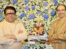 Uddhav Raj Fadnavis  सकाळी उद्धव, संध्याकाळी फडणवीस; राज यांच्या भेटीने महाराष्ट्राच्या राजकारणात खळबळ Uddhav Raj Fadnavis  सकाळी उद्धव, संध्याकाळी फडणवीस; राज यांच्या भेटीने महाराष्ट्राच्या राजकारणात खळबळ