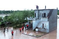 J&K Flash Flood Horror: Many Areas Submerged, Survivors Struggle Amid Warnings J&K Flash Flood Horror: Many Areas Submerged, Survivors Struggle Amid Warnings
