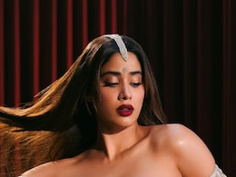 Janhvi Kapoor Dazzles As A Bold Masaba Gupta Bride In A Dramatic <i>Chandni</i> Set Janhvi Kapoor Dazzles As A Bold Masaba Gupta Bride In A Dramatic <i>Chandni</i> Set