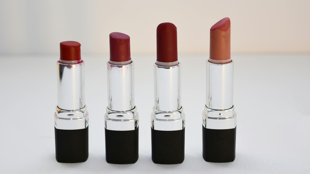 Explore high coverage lipsticks with intense colour pay-off