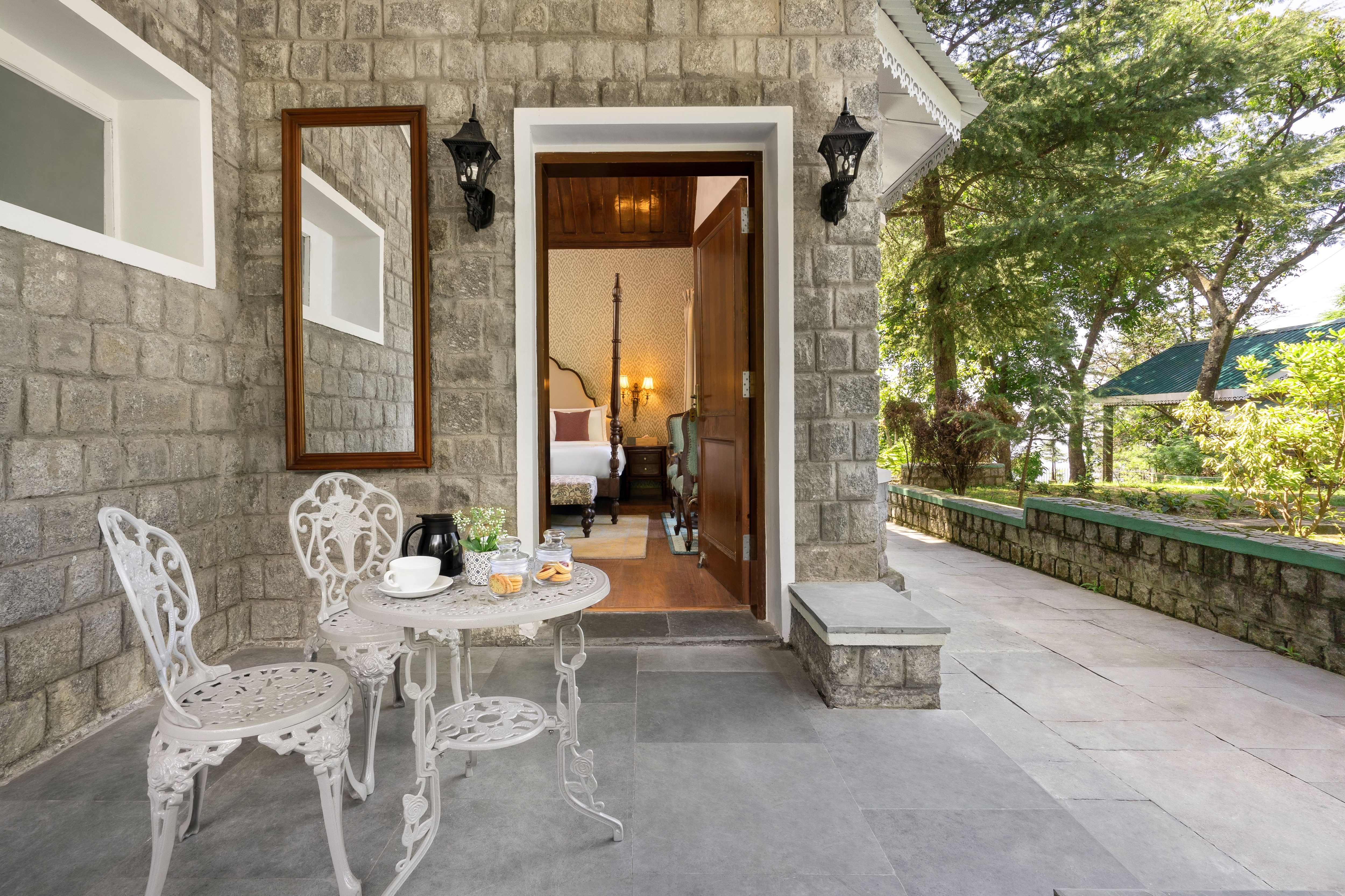 The private sit-outs. Photo: Brij Anayra The private sit-outs. Photo: Brij Anayra