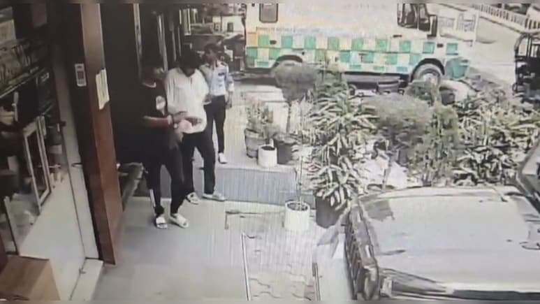 थार गाड़ी और रात का राज... रोहतक में दलित युवक की हत्या में CCTV से ट्विस्ट, आरोपी पकड़ से दूर