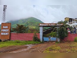 प्रसिद्ध रिसॉर्टमधील बेकायदेशीर कृत्याचा भांडफोड, 71 मोबाइलसह कोट्यवधींची रोकड जप्त