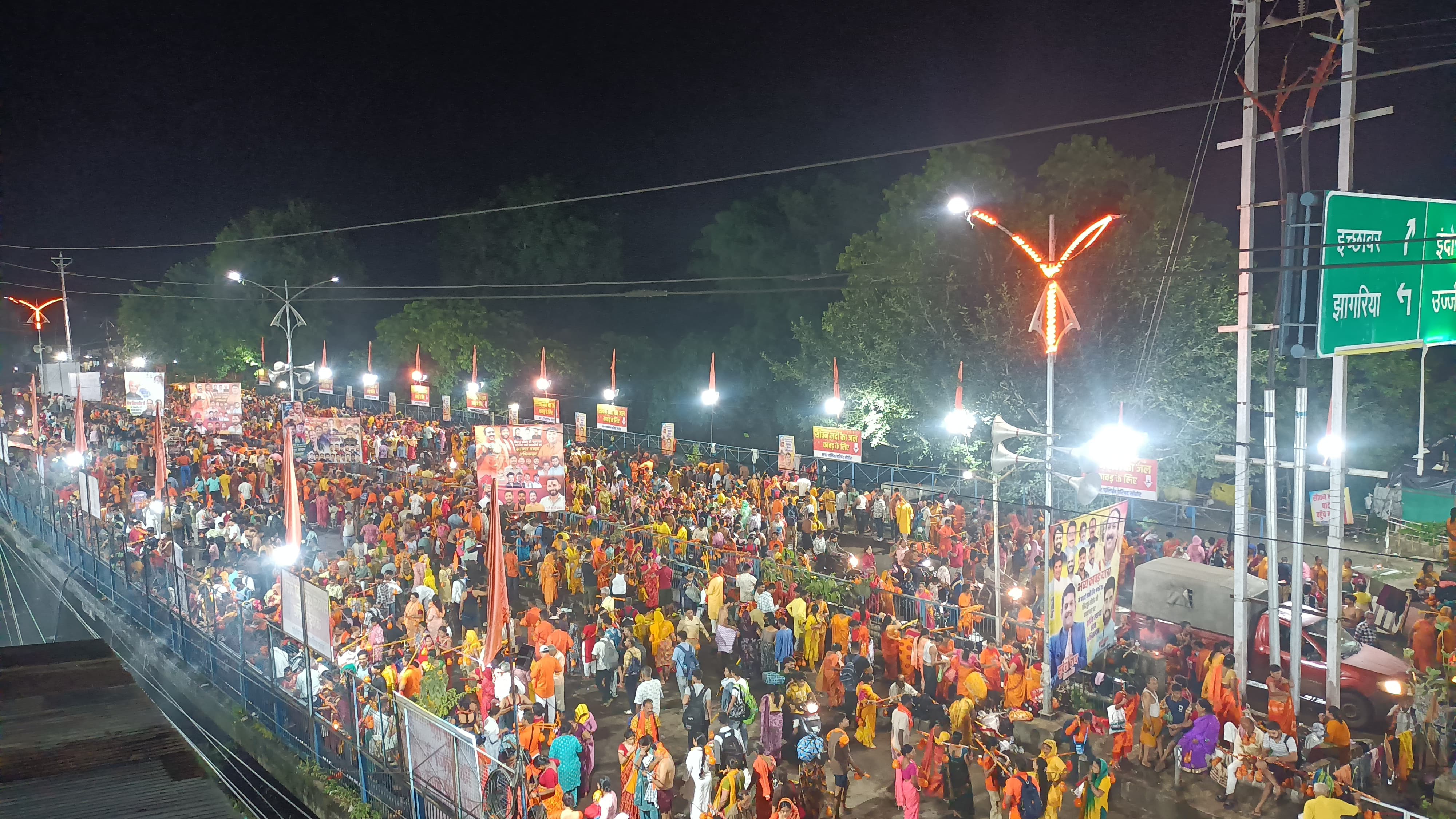सीहोर जिले में उमड़े शिवभक्त सीहोर जिले में उमड़े शिवभक्त