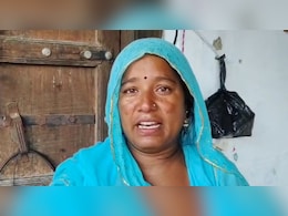 टेस्ट में कम नंबर आने पर टीचर ने छात्र को पीटा, धरने पर बैठ गई मां टेस्ट में कम नंबर आने पर टीचर ने छात्र को पीटा, धरने पर बैठ गई मां