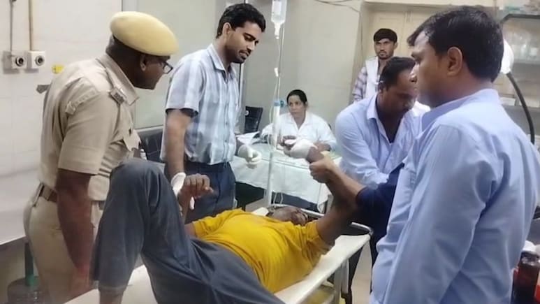 Rajasthan: रामदेवरा जा रहे श्रद्धालु के साथ बड़ा हादसा, चलती ट्रेन से गिरा, गंभीर रूप से घायल
