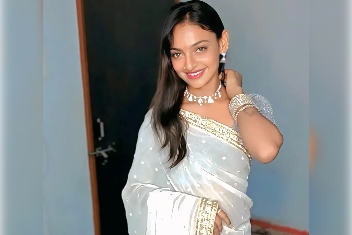 Monalisa,Monalisa Latest updates,Monalisa instagram,social media,news and media,Whosthat360,monalisa bhosale viral video,Monalisa Bhosale debut in Malayalam films,trending story,viral news