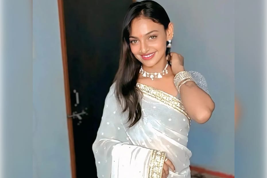 Monalisa,Monalisa Latest updates,Monalisa instagram,social media,news and media,Whosthat360,monalisa bhosale viral video,Monalisa Bhosale debut in Malayalam films,trending story,viral news Monalisa,Monalisa Latest updates,Monalisa instagram,social media,news and media,Whosthat360,monalisa bhosale viral video,Monalisa Bhosale debut in Malayalam films,trending story,viral news