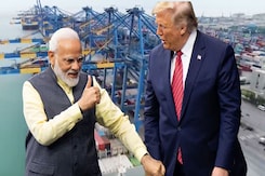 US Tariff Bomb Hits India's Exports; Textiles, Jewellery, Furniture in Crisis US Tariff Bomb Hits India's Exports; Textiles, Jewellery, Furniture in Crisis