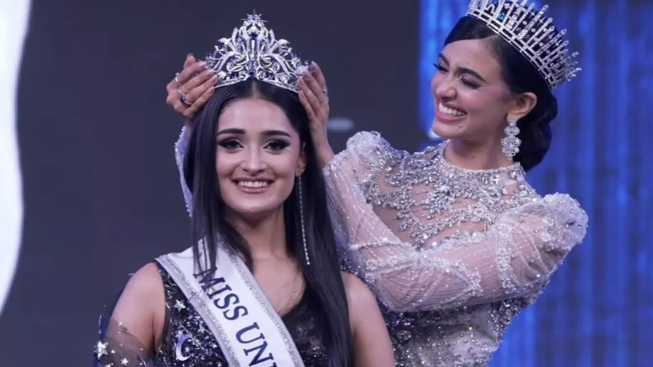 कौन हैं मनिका विश्वकर्मा... मिस यूनिवर्स इंडिया 2025 का जीता खिताब