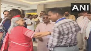 Jaya Bachchan Pushes, Scolds Man Trying To Take Selfie With Her