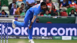 Jasprit Bumrah : आशिया कपपूर्वी टीम इंडियाला धक्का! जसप्रीत बुमराह आऊट, कारण काय?