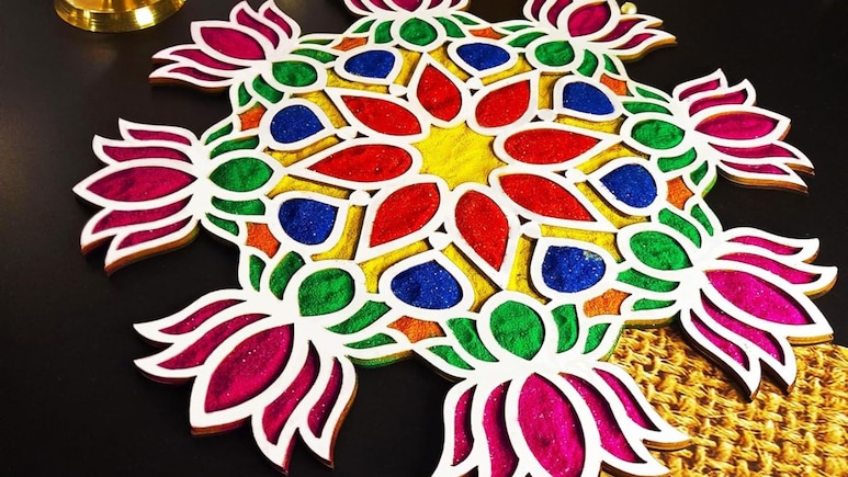 Onam Rangoli 2025: त्योहार की रौनक में नहीं मिल पाता रंगोली बनाने का समय, तो ये Pookalam Stencils आज ही घर ले आएं Onam Rangoli 2025: त्योहार की रौनक में नहीं मिल पाता रंगोली बनाने का समय, तो ये Pookalam Stencils आज ही घर ले आएं