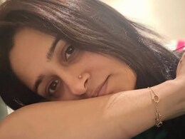 दीपिका कक्कड़ का लिवर सर्जरी के बाद भी नहीं हो रहा दर्द काम, बताया झड़ रहे बाल और अल्सर से हैं परेशान दीपिका कक्कड़ का लिवर सर्जरी के बाद भी नहीं हो रहा दर्द काम, बताया झड़ रहे बाल और अल्सर से हैं परेशान