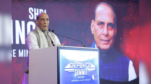 जितना दबाव डाला जाएगा, भारत उतना मजबूत होता जाएगा... टैरिफ पर ट्रंप को राजनाथ सिंह का क्लियर मैसज