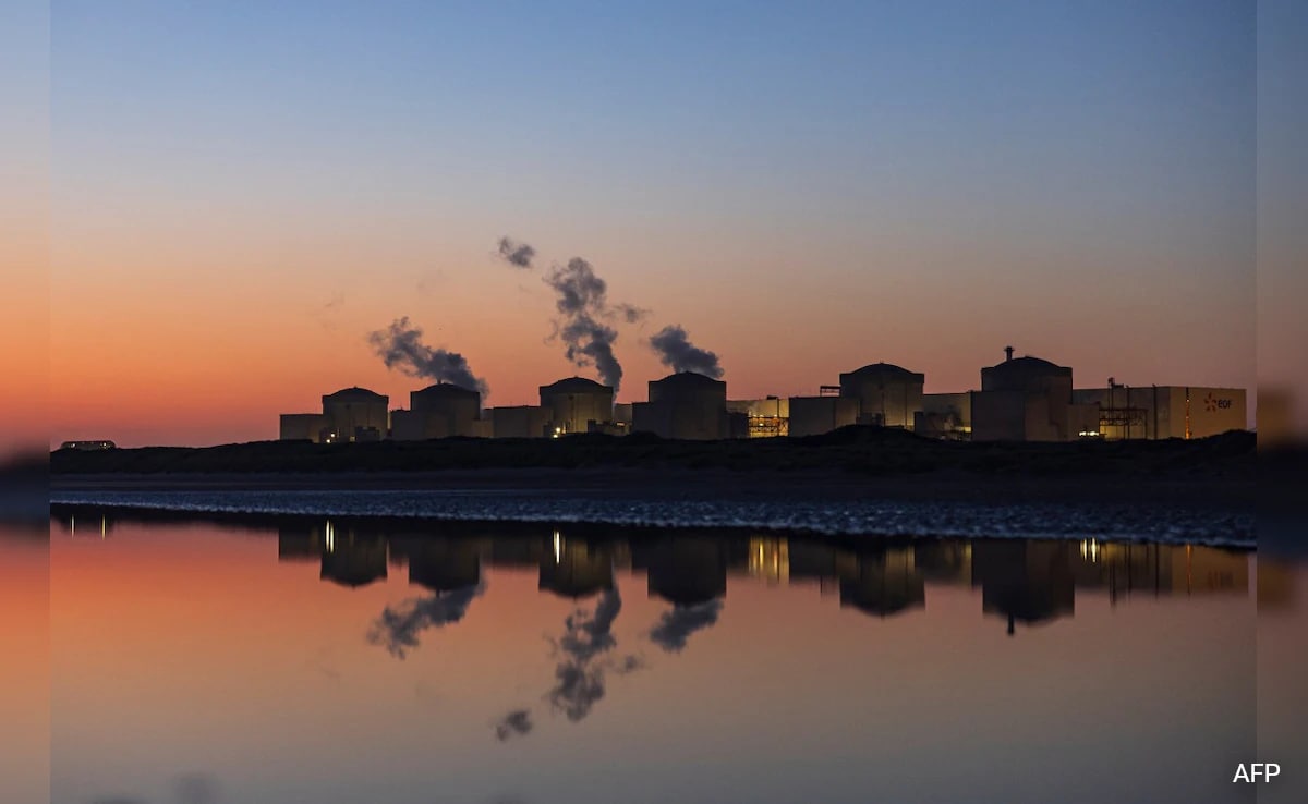 Ядрена централа в северна Франция беше временно затворена в понеделник