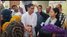 विधायक श्रीकांत चतुर्वेदी की सेवा मित्रों को सौगात, 2500 रुपये का उपहार पाकर खिल उठे बहनों के चेहरे