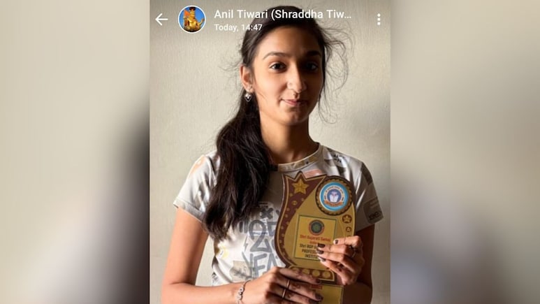 <i>'Jab We Met'</i> In Indore: Woman Runs Away To Marry Lover, Returns Wedded To Another <i>'Jab We Met'</i> In Indore: Woman Runs Away To Marry Lover, Returns Wedded To Another