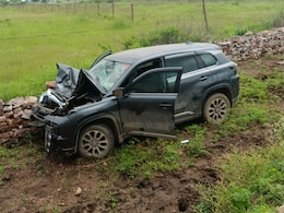 रक्षाबंधन मनाने के लिए जा रहा परिवार हुआ भीषण सड़क दुर्घटना का शिकार, मामा - भांजे की मौके पर ही मौत रक्षाबंधन मनाने के लिए जा रहा परिवार हुआ भीषण सड़क दुर्घटना का शिकार, मामा - भांजे की मौके पर ही मौत