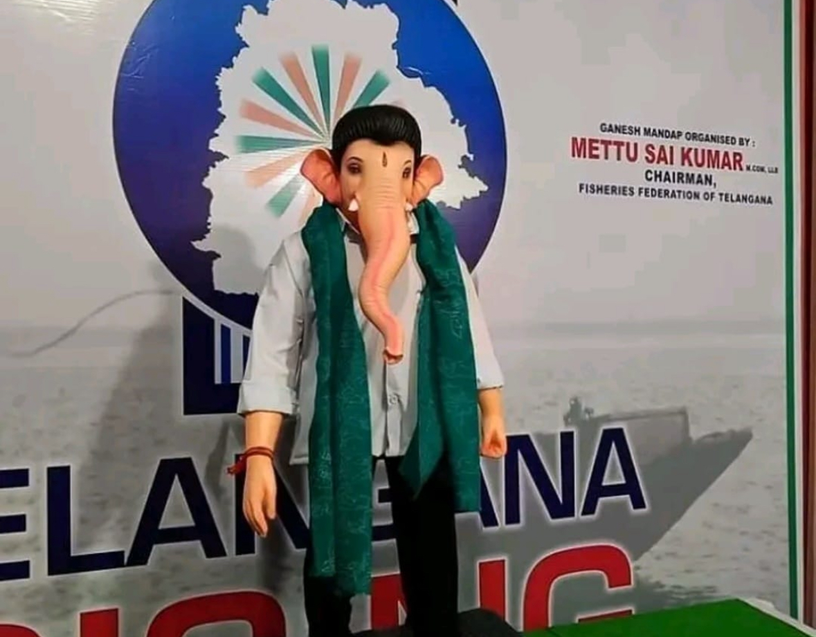 Ganesh Idol Styled As Revanth Reddy Installed In Hyderabad