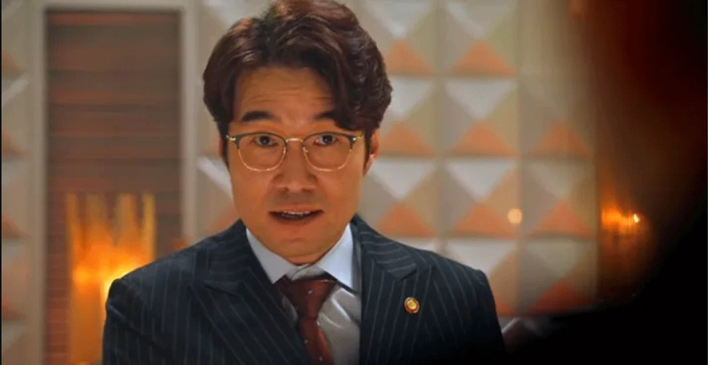 South Korean Actor Song Young-Kyu Found Dead In Car A Week After DUI Scandal
