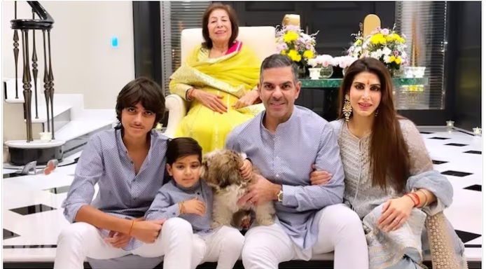 संजय कपूर के असमय मौत के बाद पत्नी प्रिया ने सास रानी से कही ऐसी बात, ननद मंधीरा ने किया खुलासा