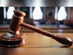 Man Throws Rice During Court Proceedings In Delhi, Black Magic Suspected