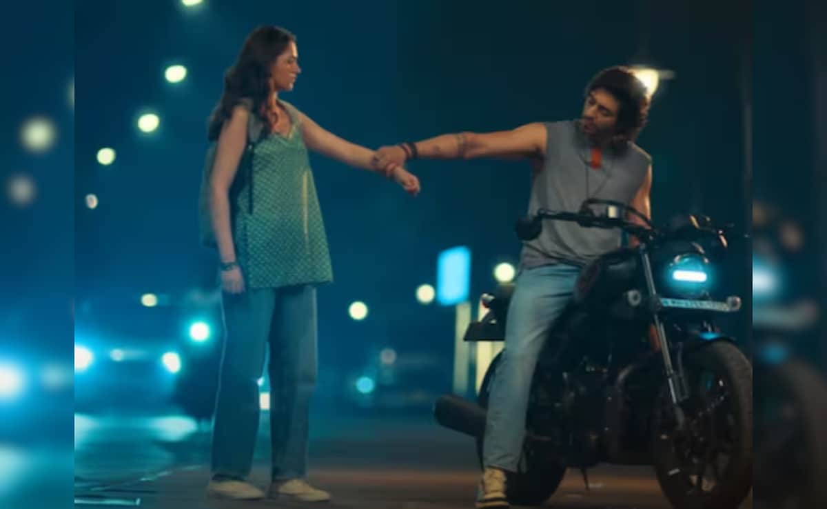 Saiyaara Box Office Collection Day 16: Next Stop For Ahaan Panday And Aneet Padda's Film - Rs 500 Crore