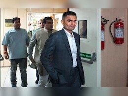 दिल्ली हायकोर्टात समीर वानखेडे जिंकले, आर्यन खान प्रकरणातील अधिकाऱ्याच्या प्रमोशनचा मार्ग मोकळा दिल्ली हायकोर्टात समीर वानखेडे जिंकले, आर्यन खान प्रकरणातील अधिकाऱ्याच्या प्रमोशनचा मार्ग मोकळा