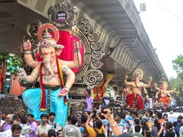 Ganesh Visarjan 2025: बाप्पाला निरोप देण्यासाठी मुंबई महानगरपालिका सज्ज; सुरक्षित विसर्जनासाठी BMC ने दिल्या महत्त्वाच्या सूचना Ganesh Visarjan 2025: बाप्पाला निरोप देण्यासाठी मुंबई महानगरपालिका सज्ज; सुरक्षित विसर्जनासाठी BMC ने दिल्या महत्त्वाच्या सूचना