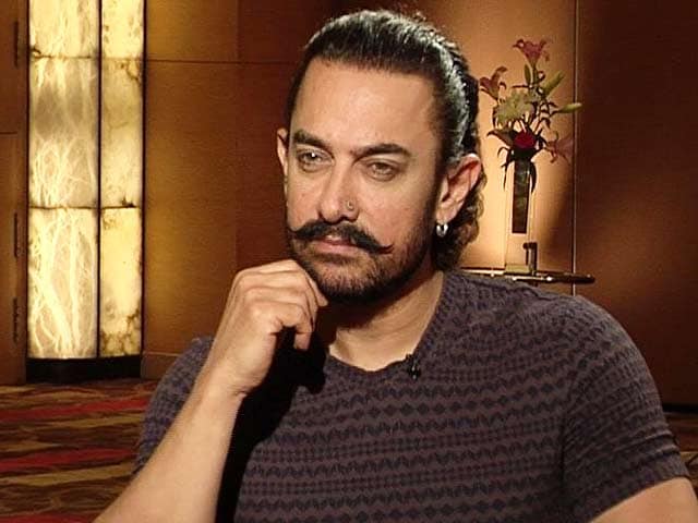 Aamir Khan To Make A Cameo In Rajinikanth's <i>Coolie</i>. Details Inside