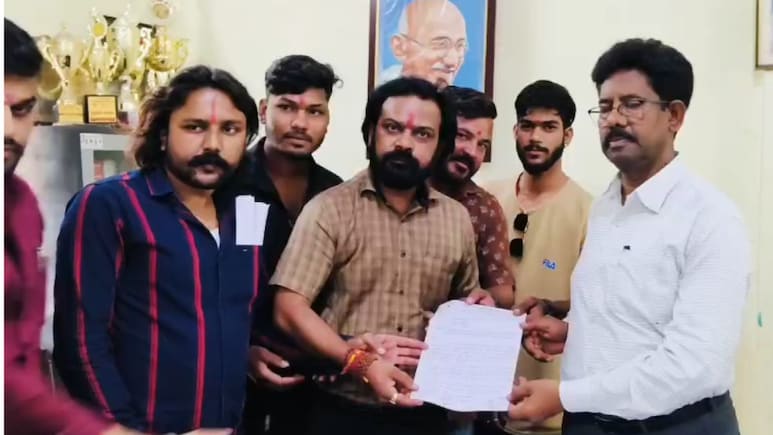 Sagar: सागर के सेंट जोसेफ कॉन्वेंट स्कूल में हंगामा, धर्म के नाम पर बांटने का आरोप, जानें पूरा मामला