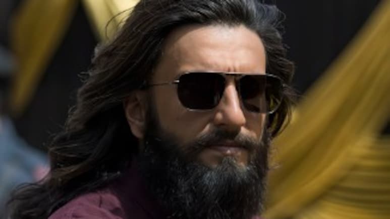 On Set Of Ranveer Singh's <i>Dhurandhar</i> In Leh, Over 120 People Fall Ill Due To Food Poisoning On Set Of Ranveer Singh's <i>Dhurandhar</i> In Leh, Over 120 People Fall Ill Due To Food Poisoning