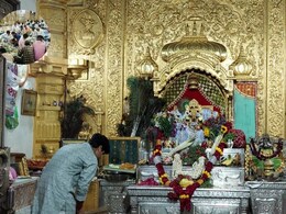 श्री सांवलिया सेठ मंदिर में VVIP दर्शन बंद, नए साल पर 10 लाख से अधिक श्रद्धालुओं के आने की उम्मीद